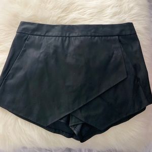 Faux leather skirt/shorts